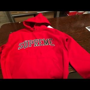 Supreme Pullover Hoodie Sweatshirt